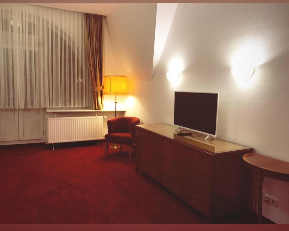 Hotel Kaiserhof Deluxe Любек Екстер'єр фото